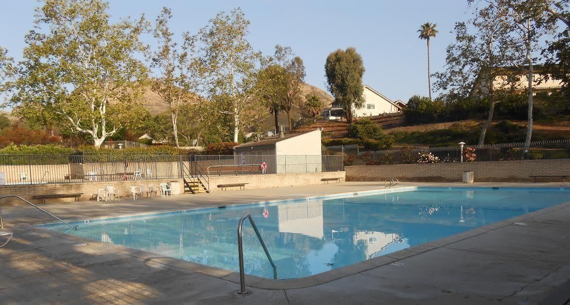 660 Martinique Pl - Photo 6 of 19