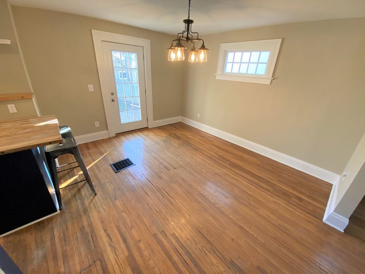 1327 W 3rd Ave - Photo 7 of 47