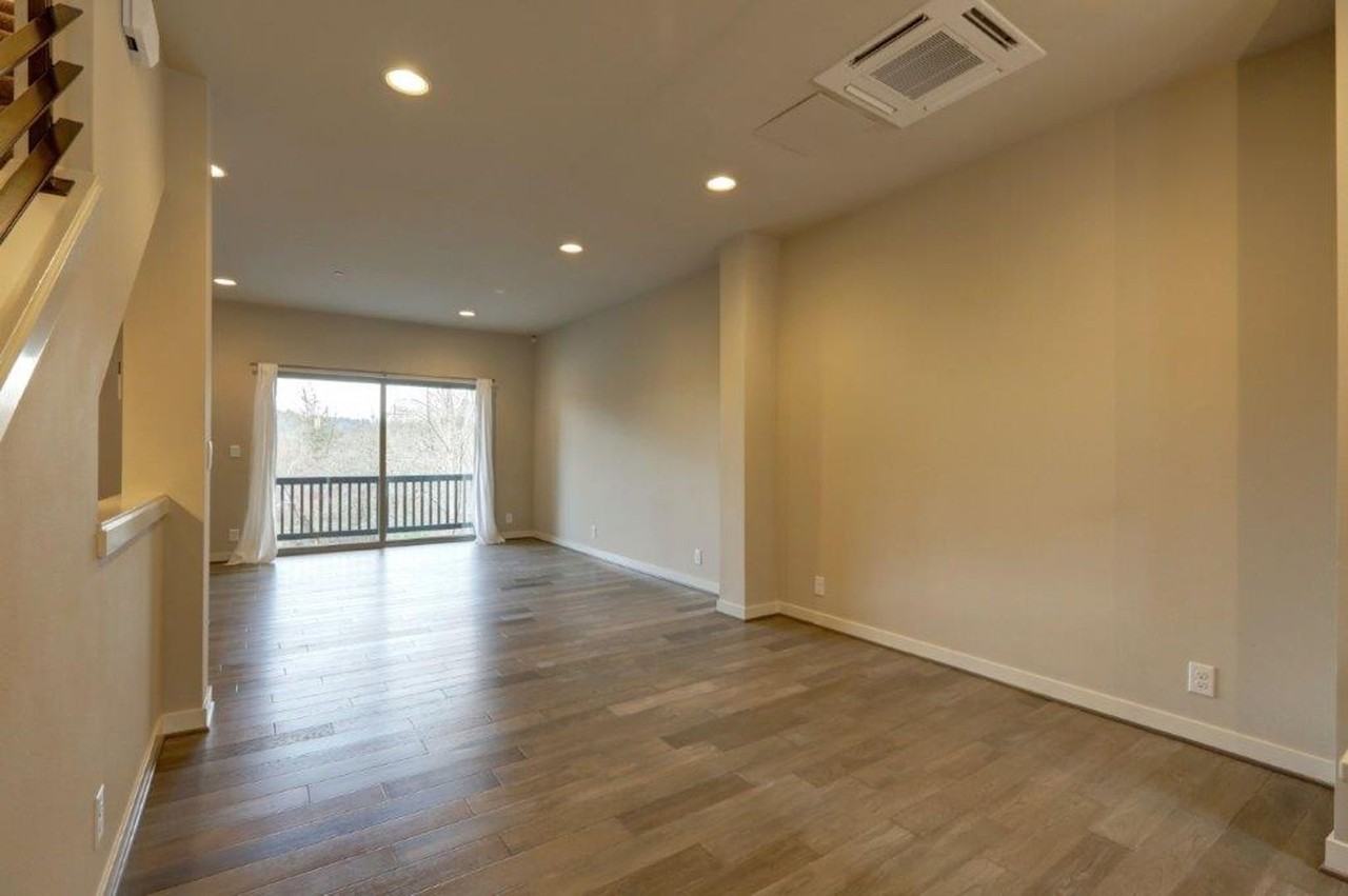 1976 Newport Way Nw - Photo 6 of 19