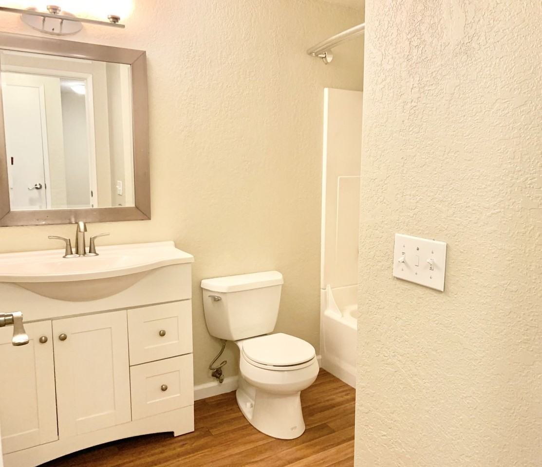 12528 Ne 117th Pl - Photo 7 of 15