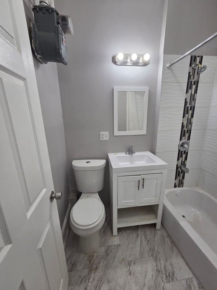 435 E 71st St - Photo 7 of 8