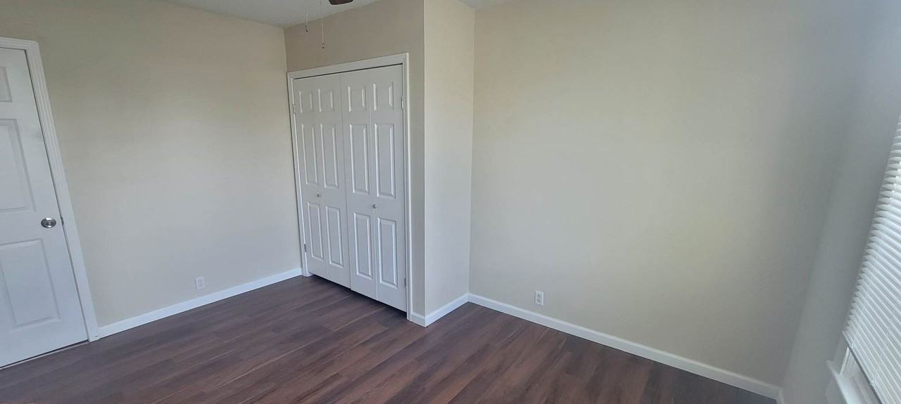 4330 Dodt Ave - Photo 4 of 14