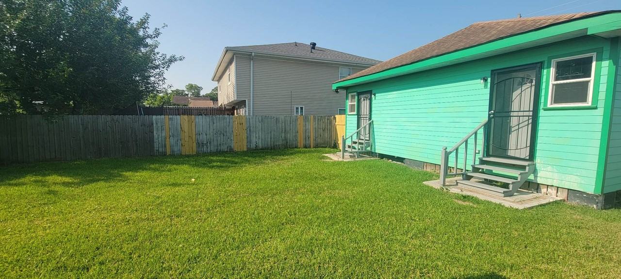 4330 Dodt Ave - Photo 6 of 14