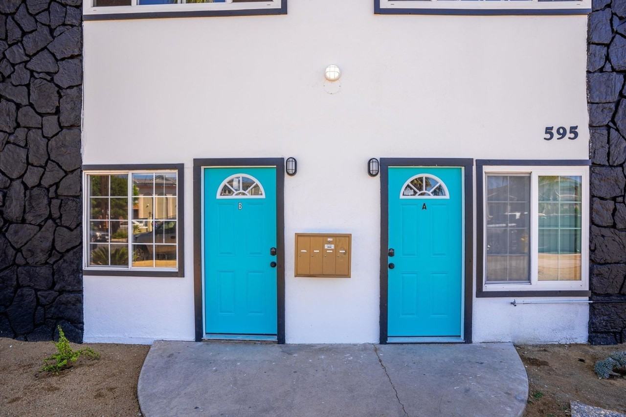 595 7th St - Photo 6 of 10