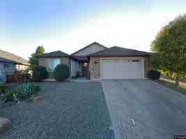 featured image of 1553 Chateau Dr