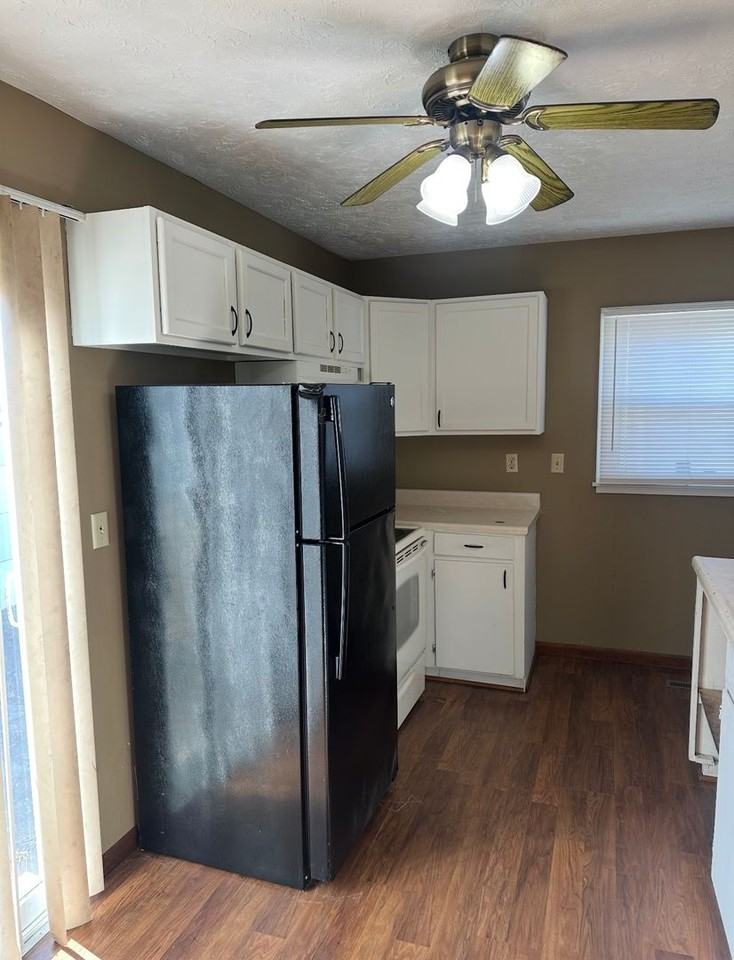 1811 W 13th St - Photo 5 of 28