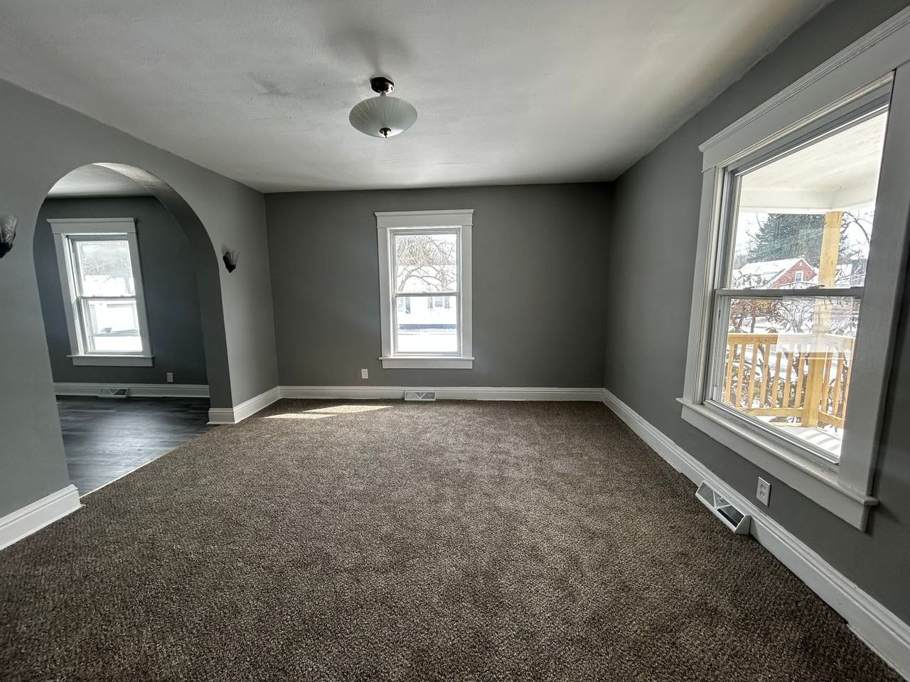 407 Opre Ave - Photo 6 of 19