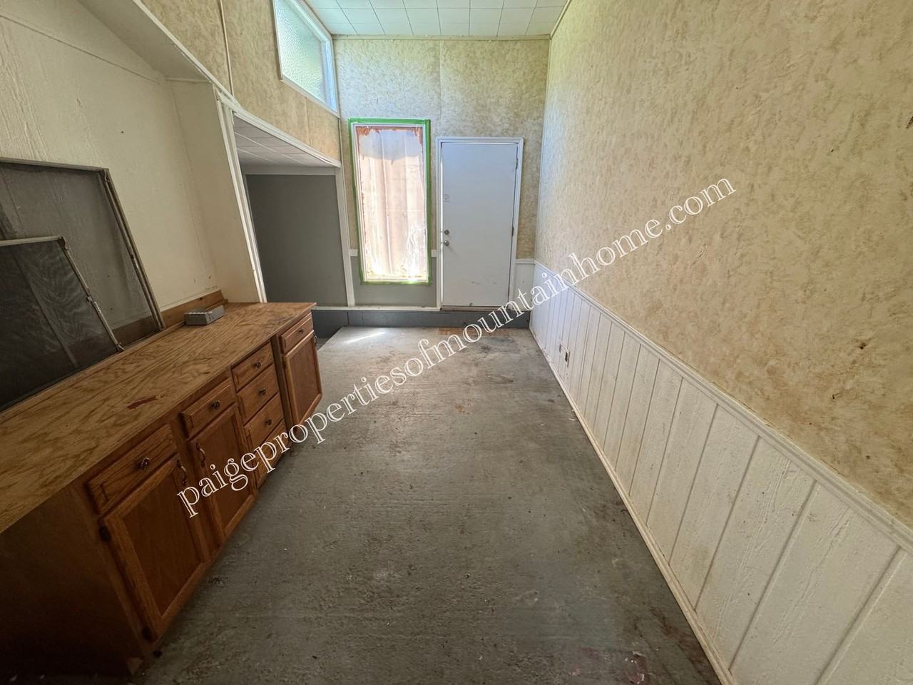 144 Rustic Ln - Photo 4 of 32