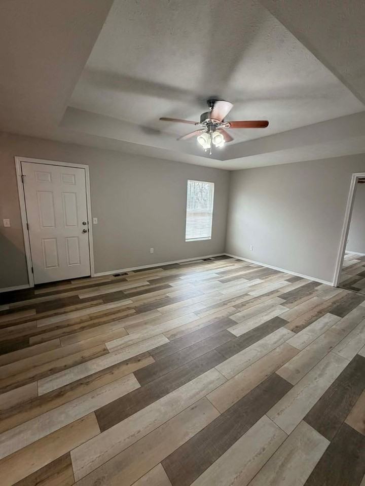 4506 E Chipmunk Ln - Photo 2 of 20