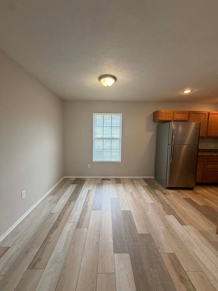 4506 E Chipmunk Ln - Photo 4 of 20