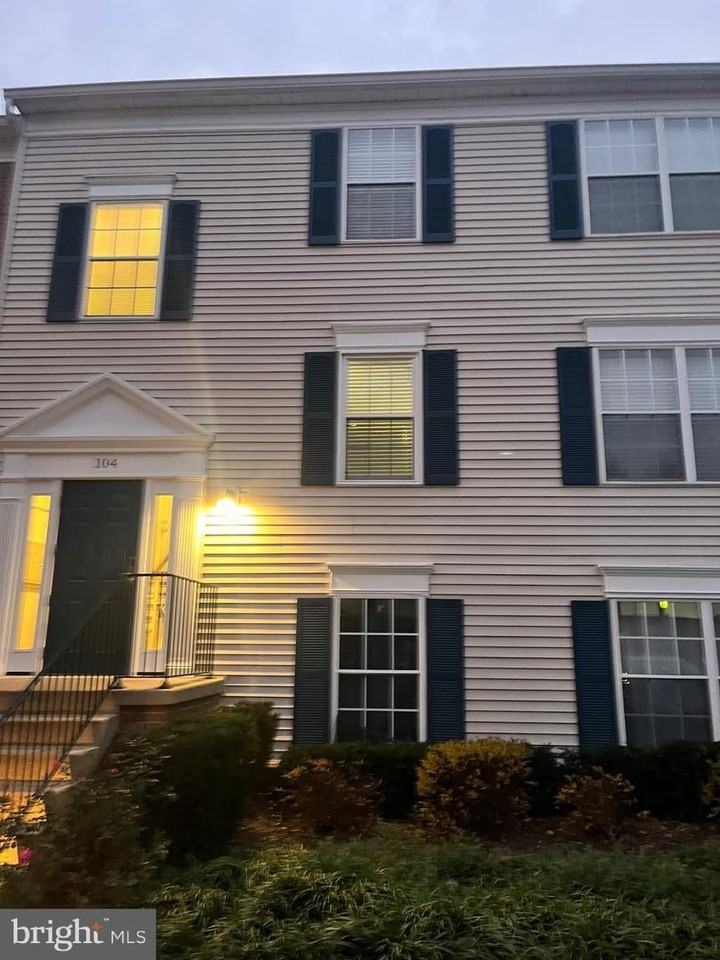 104 Fort Evans Rd Se