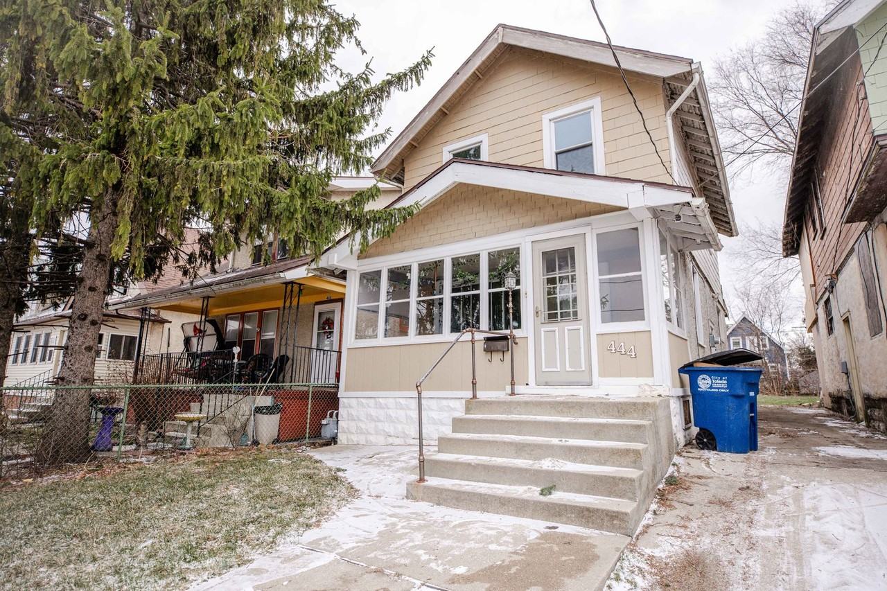 444 2nd St - Photo 2 of 17