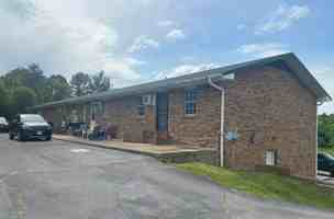 featured image of 600 Crestview Dr