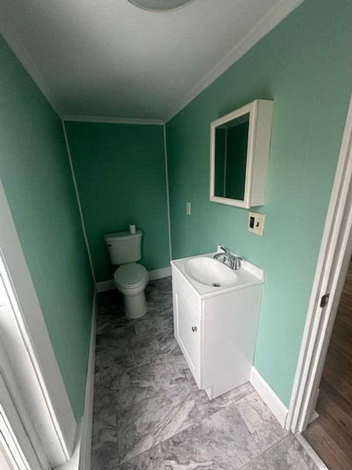 496 Union Ave - Photo 7 of 7