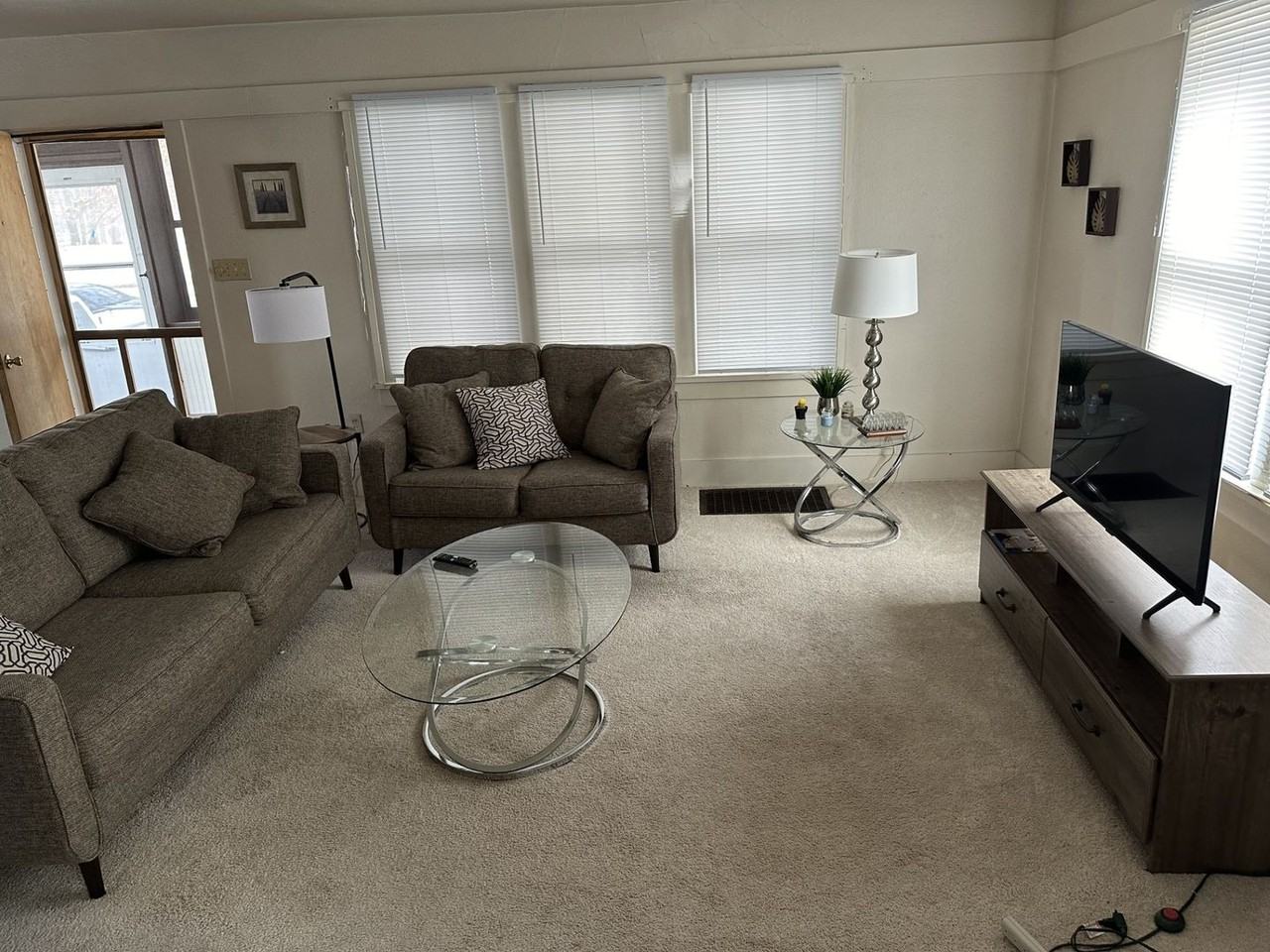 707 N Orchard St - Photo 3 of 5