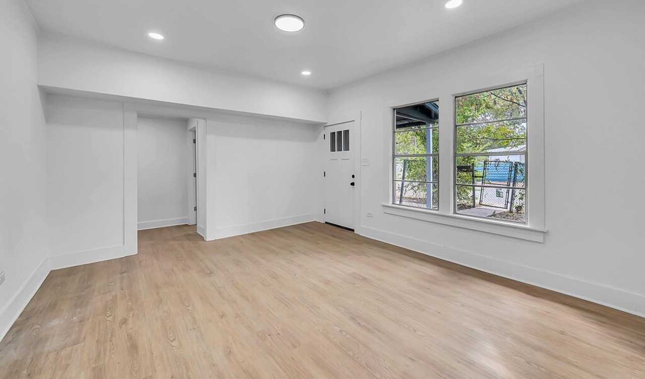 716 N 13th St - Photo 2 of 7