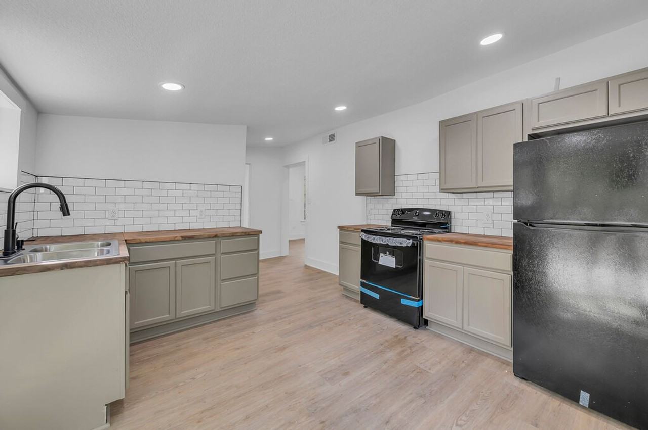 716 N 13th St - Photo 6 of 7