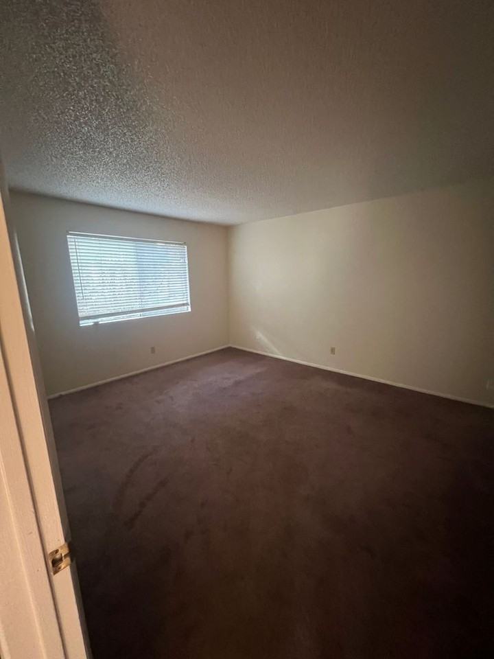 1500 N Wakonda St - Photo 2 of 12