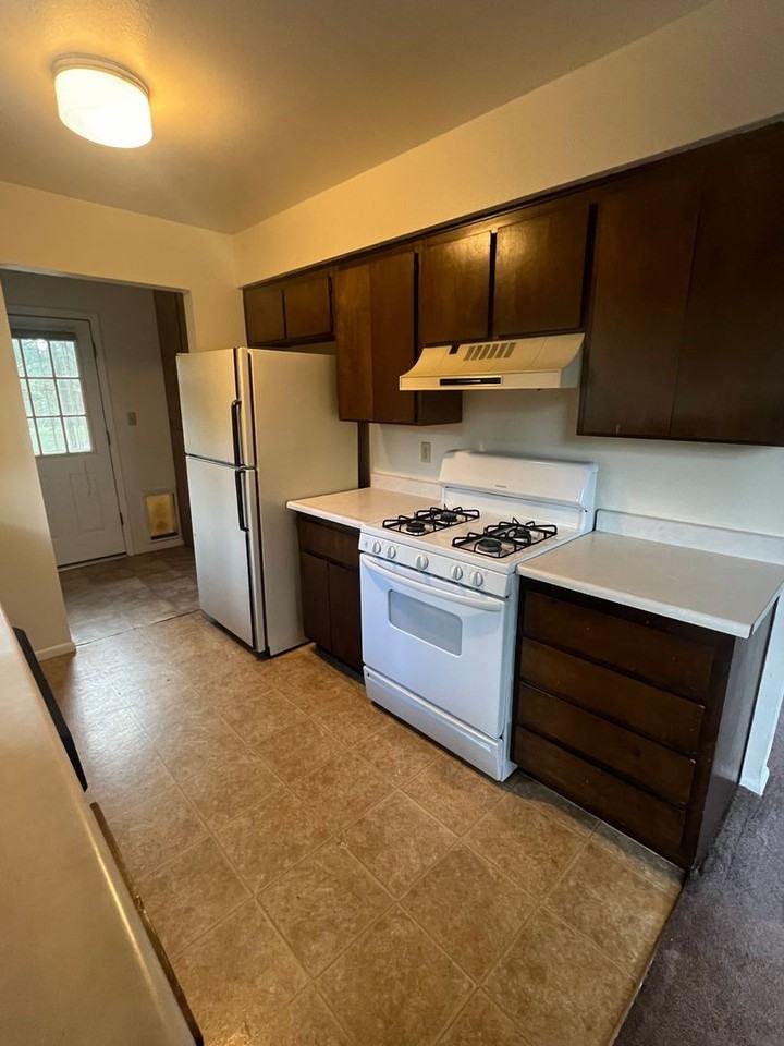 1500 N Wakonda St - Photo 7 of 12