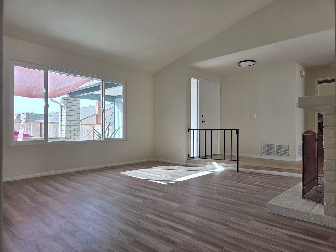 3249 Chase Ct - Photo 3 of 22