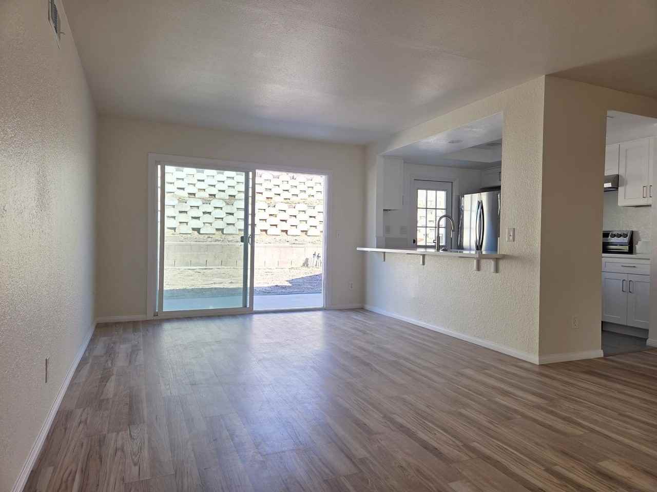 3249 Chase Ct - Photo 4 of 22