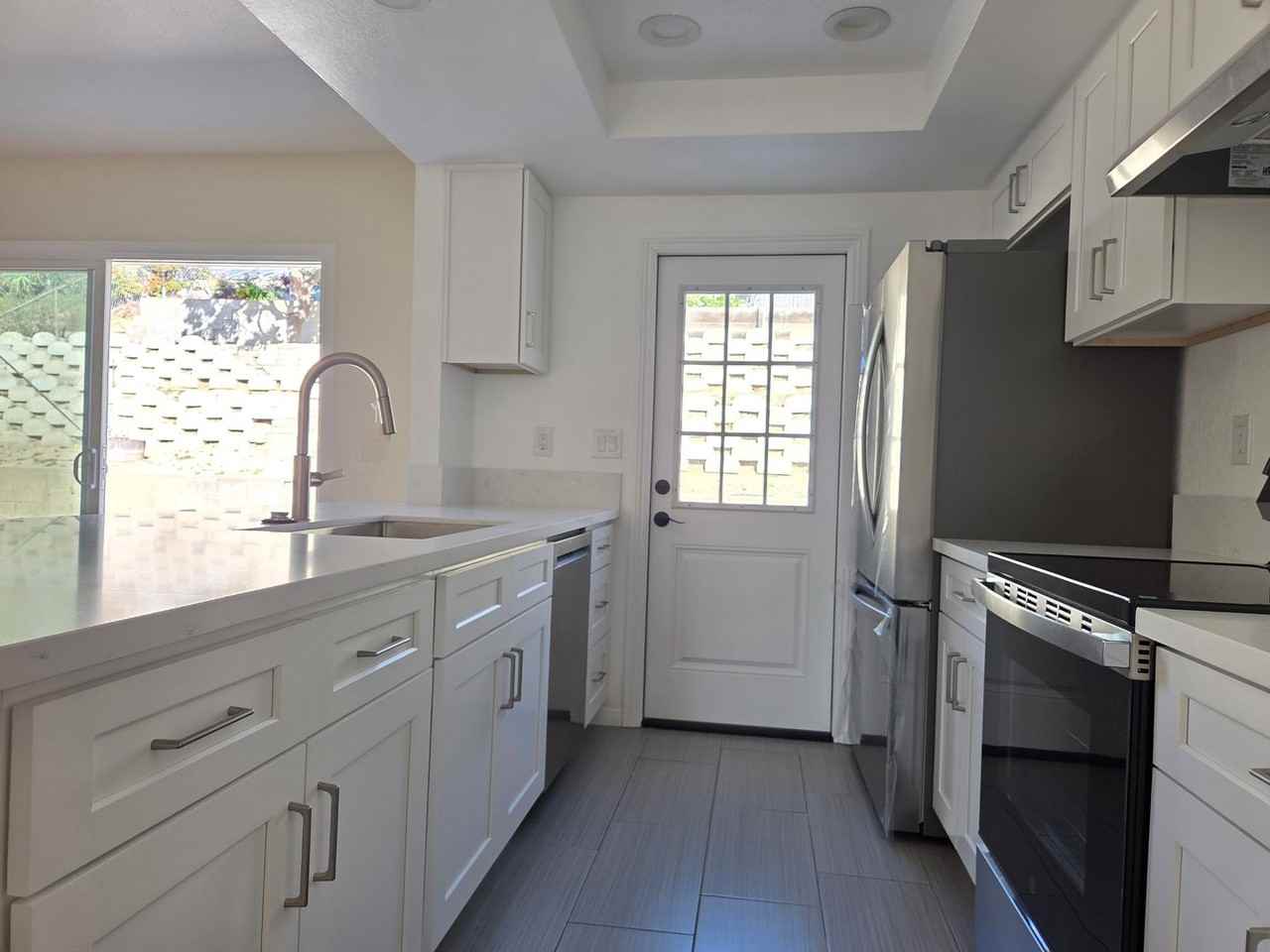 3249 Chase Ct - Photo 5 of 22