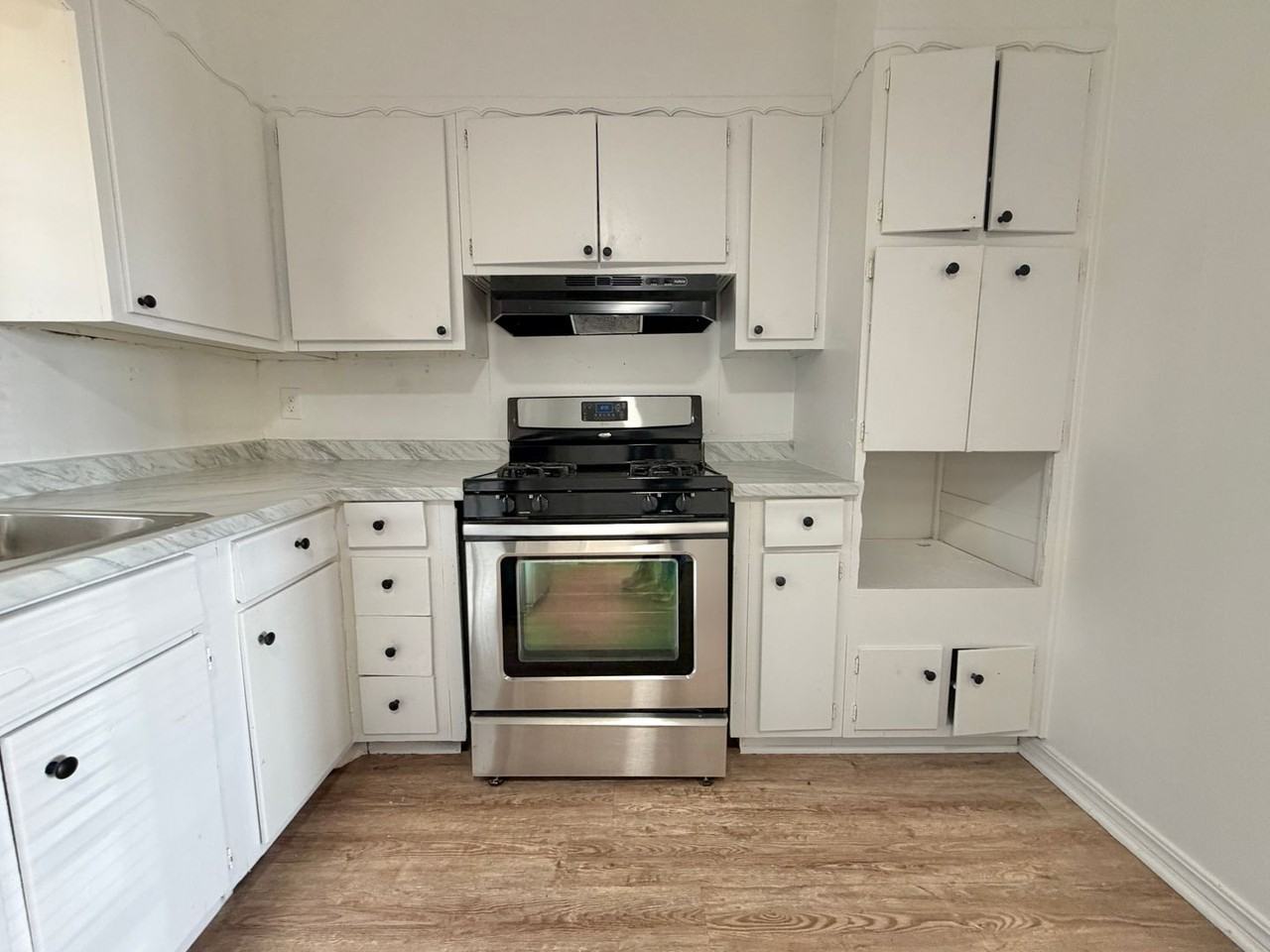 265 Nw 79th St - Photo 3 of 21