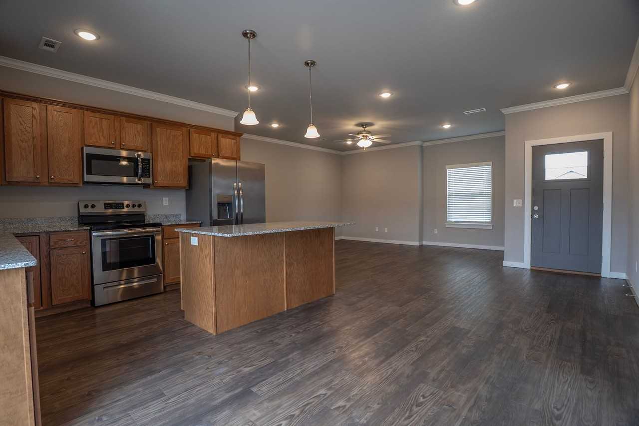 1914 Booker Cir - Photo 3 of 18