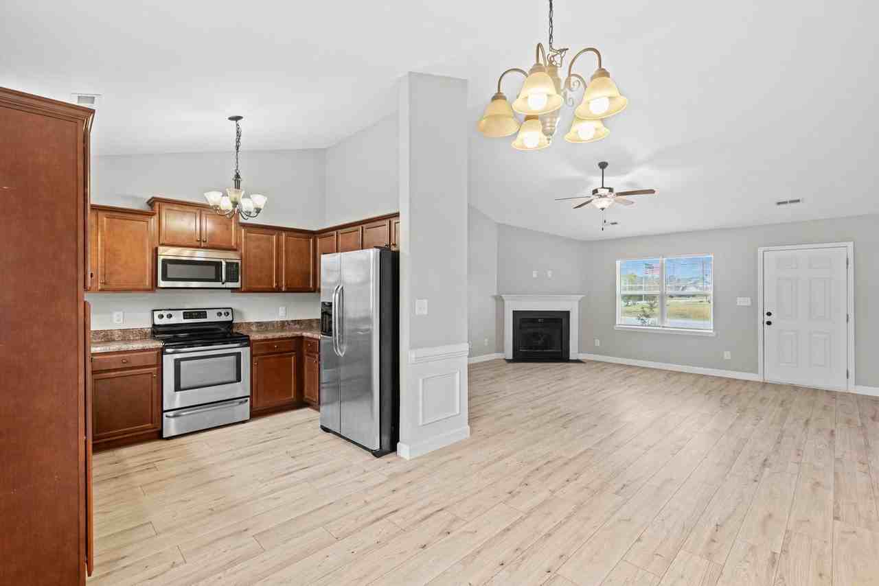 502 Deep Inlet Dr - Photo 2 of 20