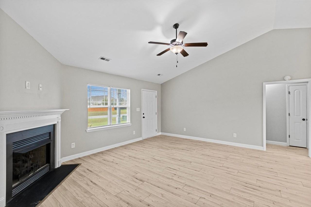 502 Deep Inlet Dr - Photo 7 of 20