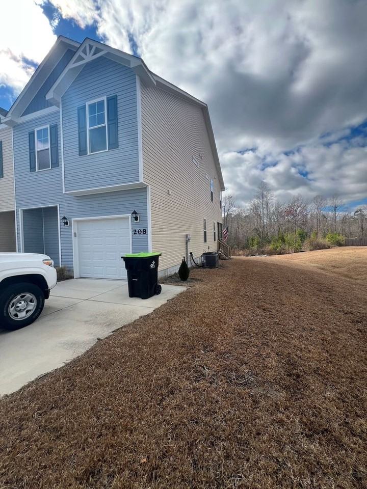 208 Shallowbag Bay Ln - Photo 2 of 26