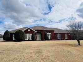 featured image of 105 Gramercy Cir