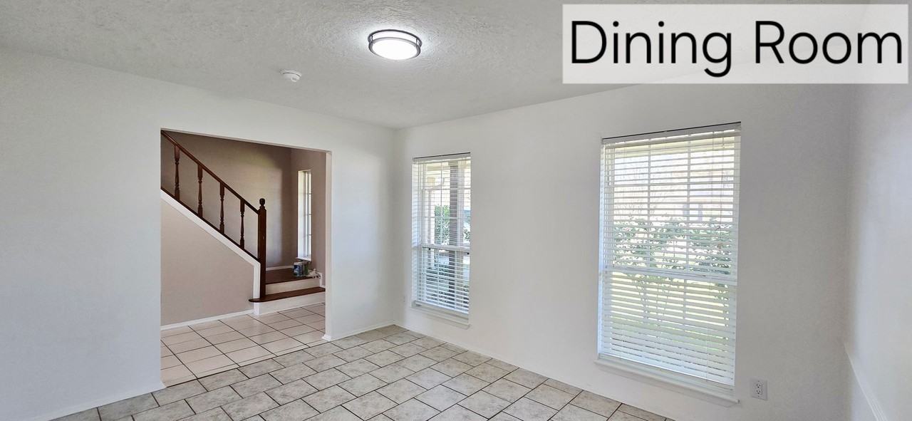 4827 Cypressdale Dr - Photo 4 of 35