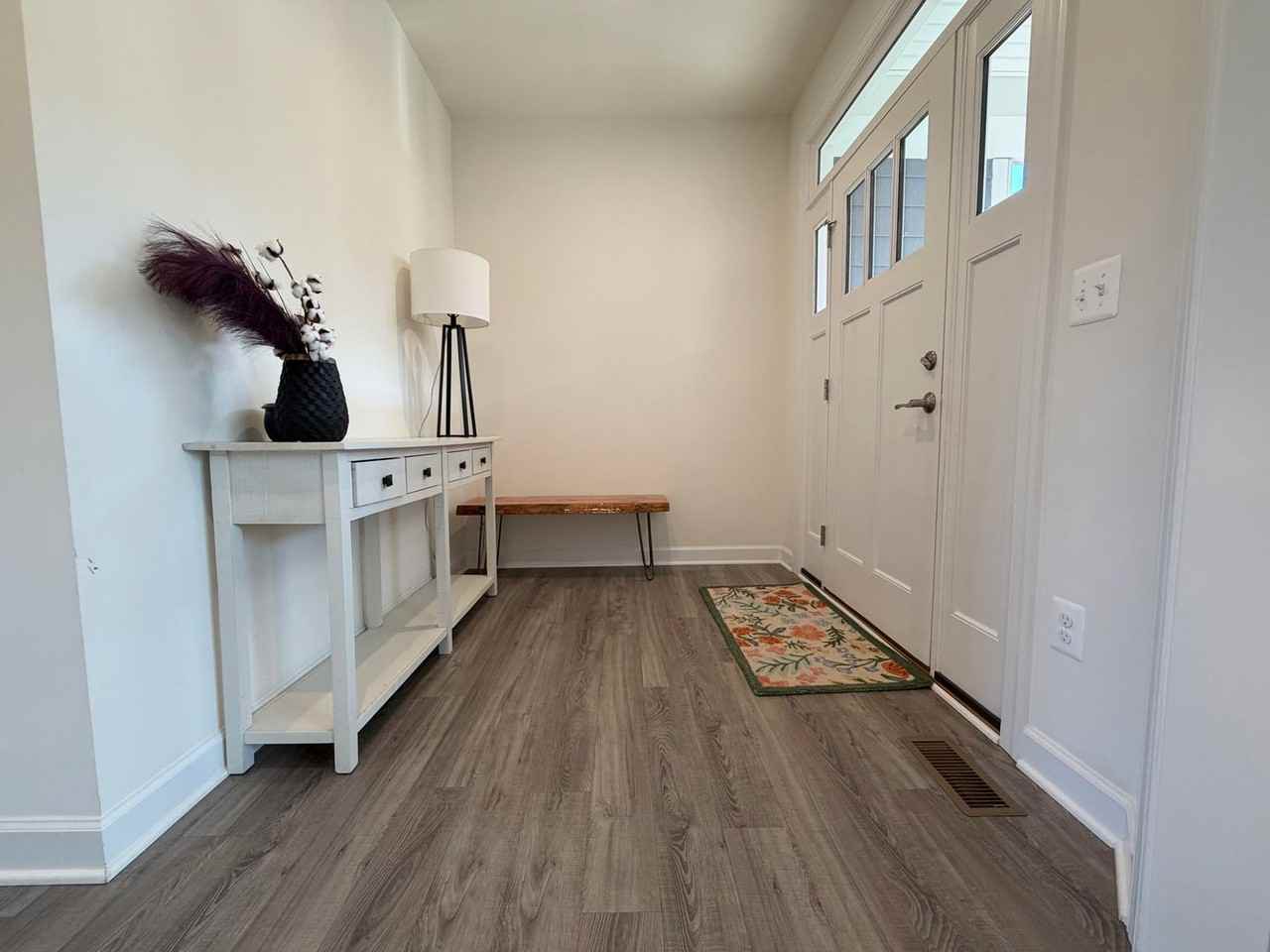 1078 Delphi Ln - Photo 6 of 47