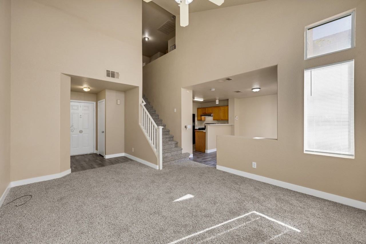 2708 Commitment Ct - Photo 3 of 18
