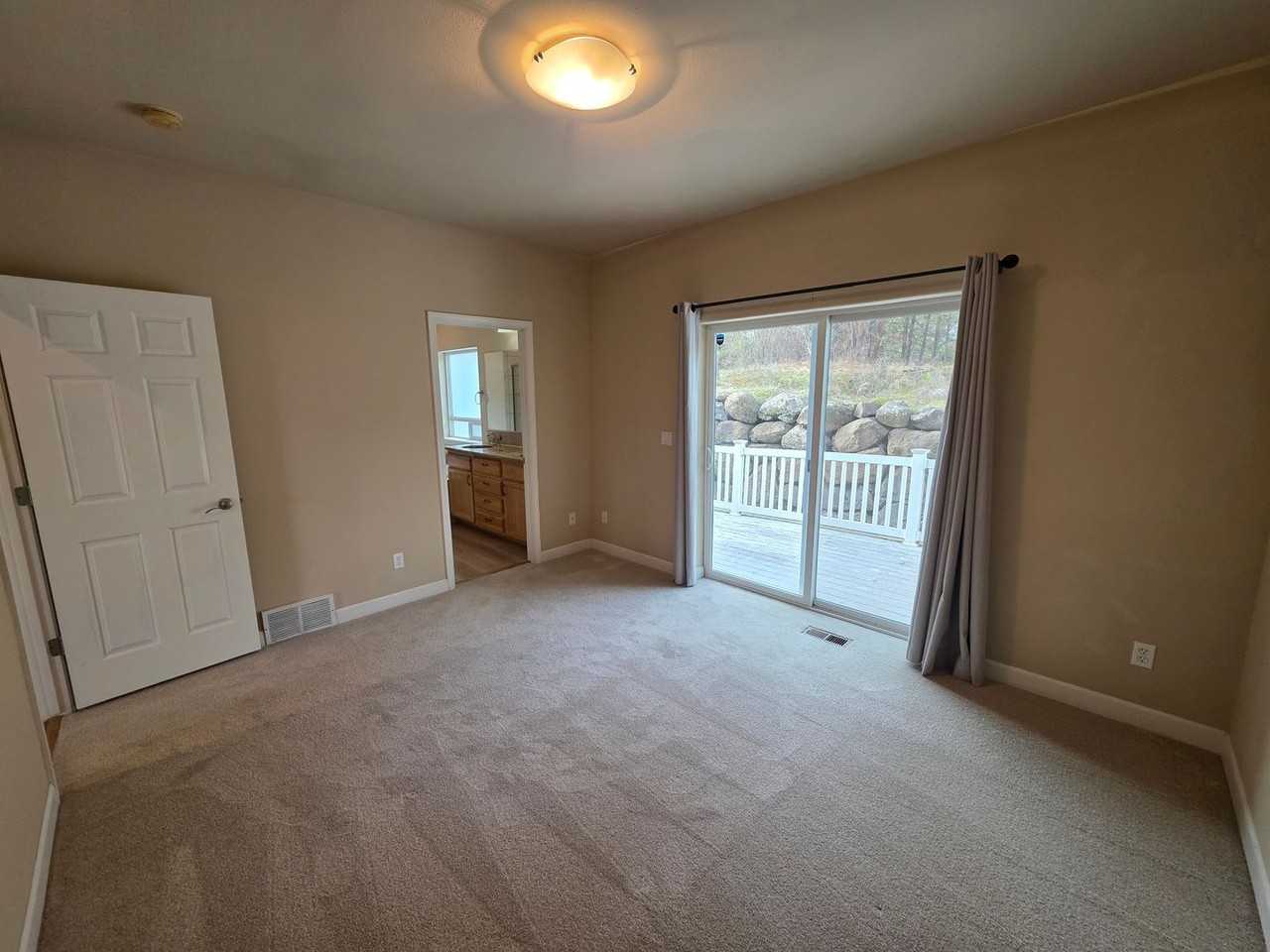 1620 S Cochran St - Photo 6 of 20