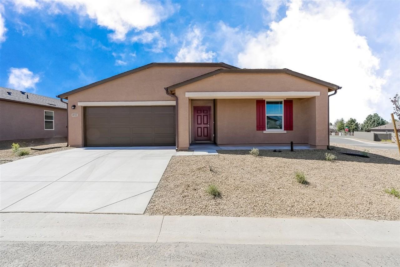 6932 N Bowen Blvd - Photo 3 of 39