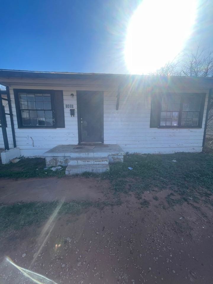 1433 N Mockingbird Ln - Photo 2 of 7