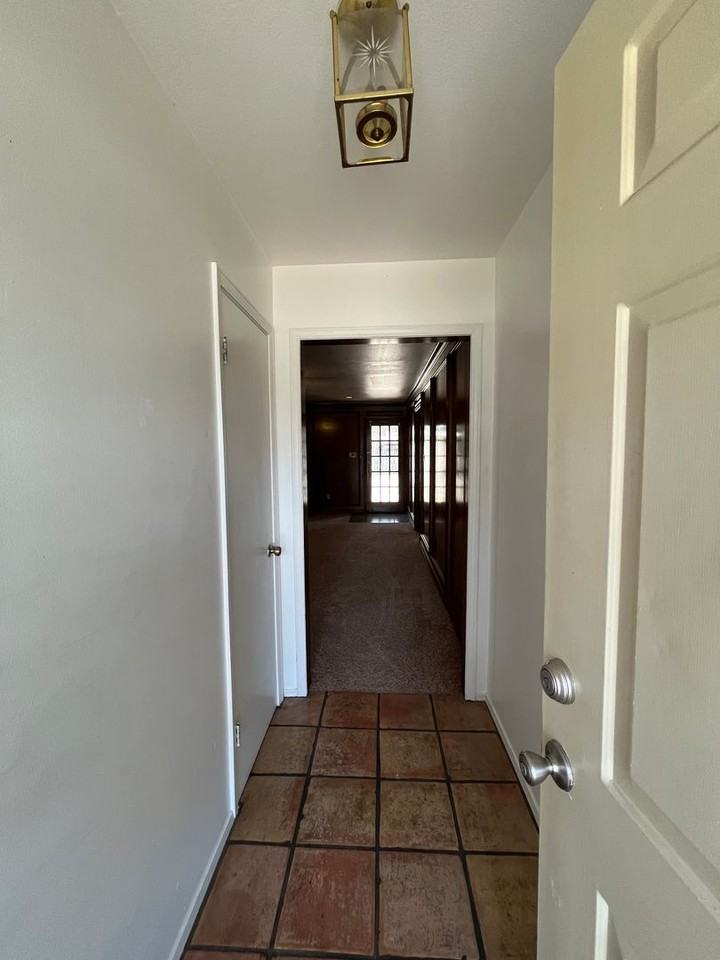 3321 Colquitt Rd - Photo 4 of 46