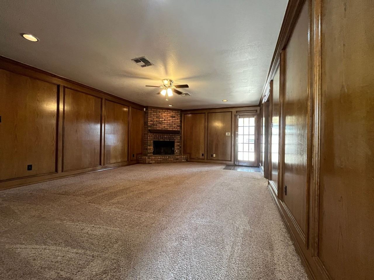 3321 Colquitt Rd - Photo 6 of 46