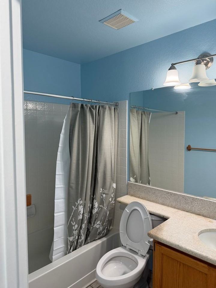 8170 Derbyshire Cir - Photo 7 of 8