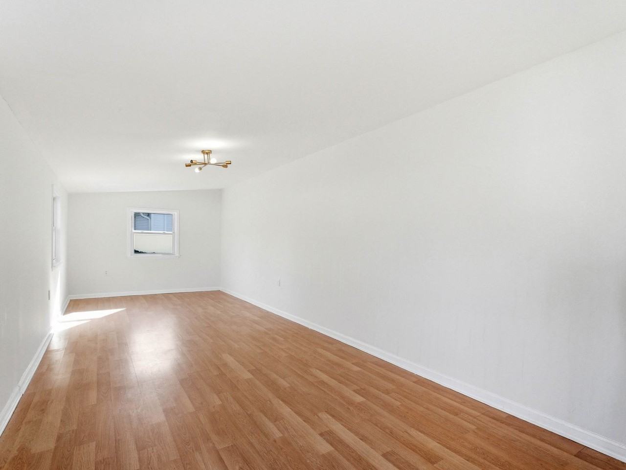 921 Pasadena Dr - Photo 7 of 26