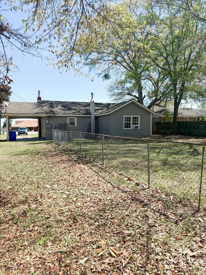 801 Elba Hwy - Photo 4 of 12