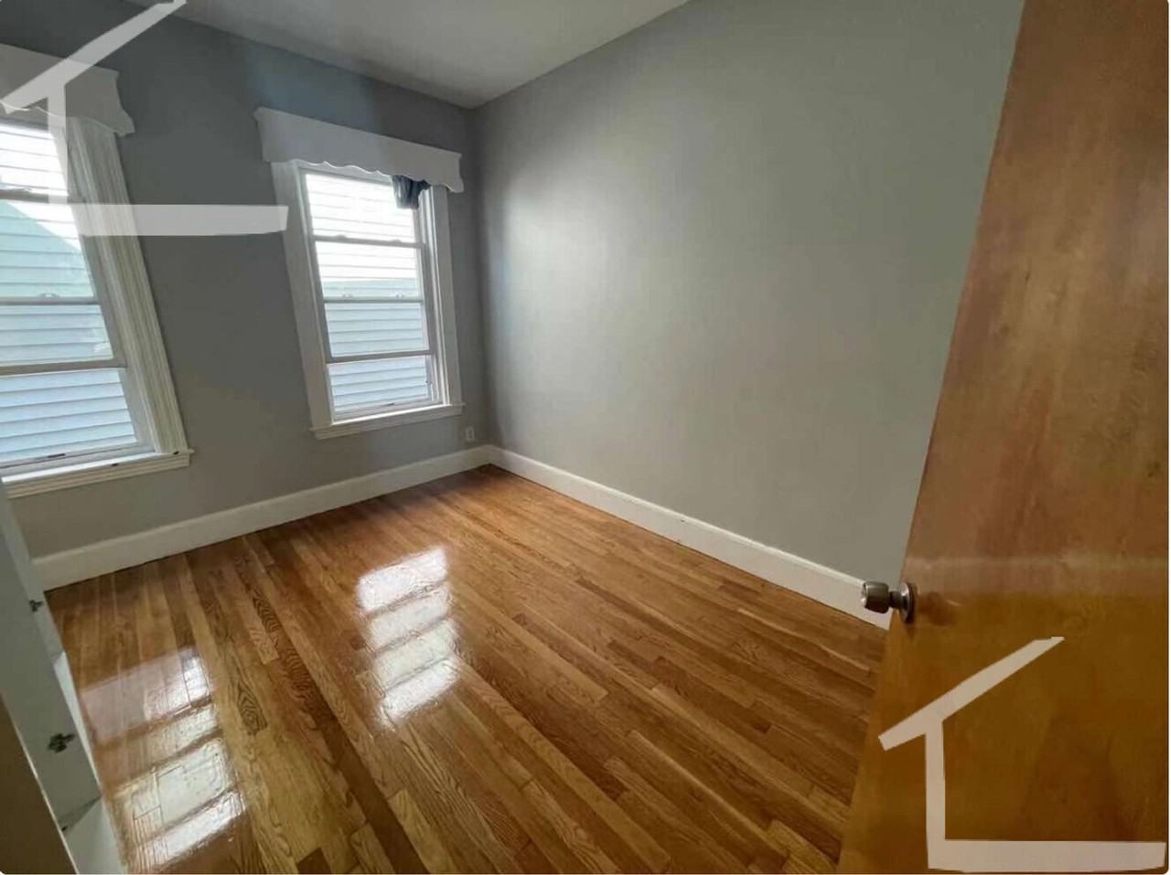 39 Winship St - Photo 5 of 9