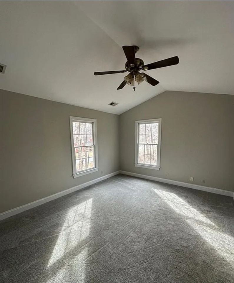 203 Nottingham Rd - Photo 7 of 18