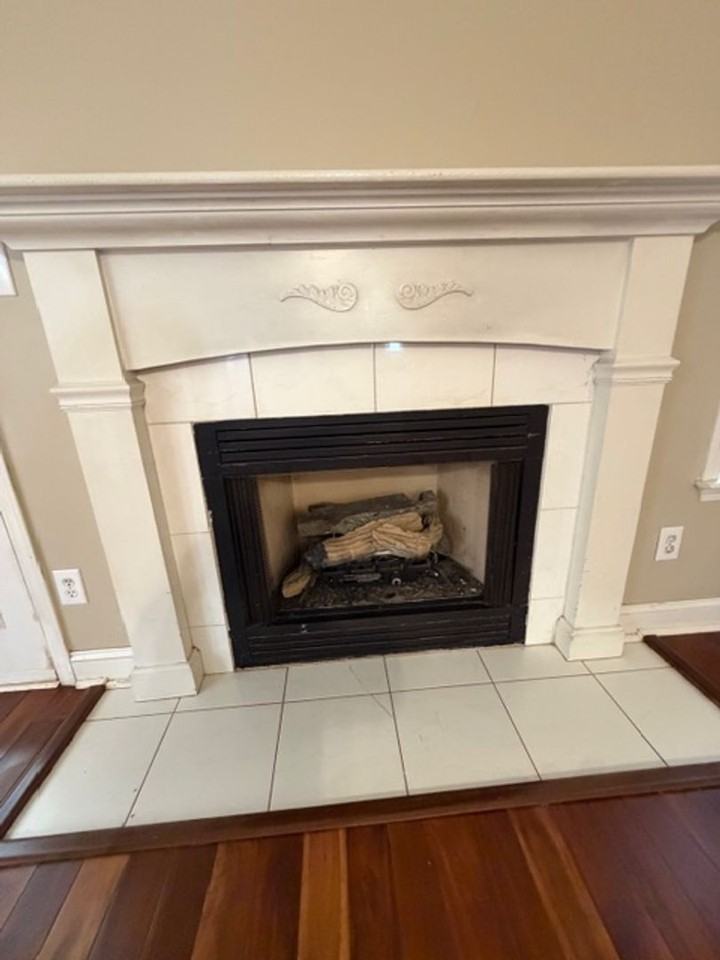 200 Chipper St - Photo 5 of 28