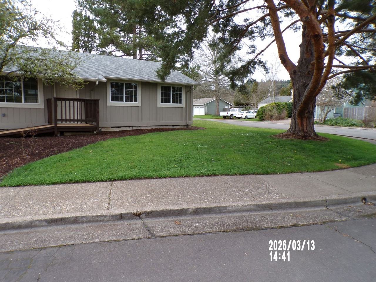 2232 Nw 14th St - Photo 4 of 22