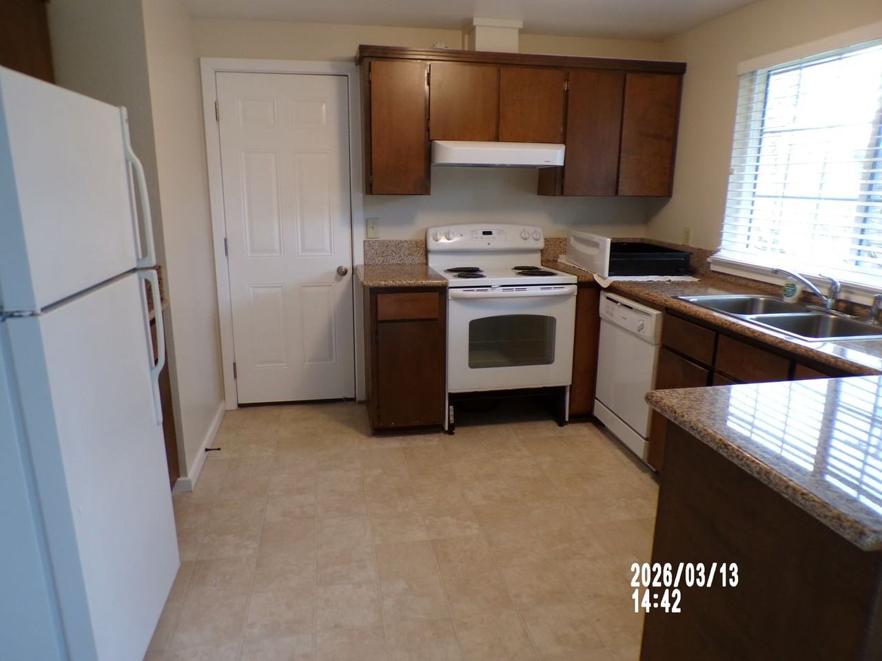 2232 Nw 14th St - Photo 7 of 22