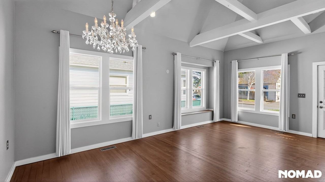 1065 22nd St Ne - Photo 2 of 25