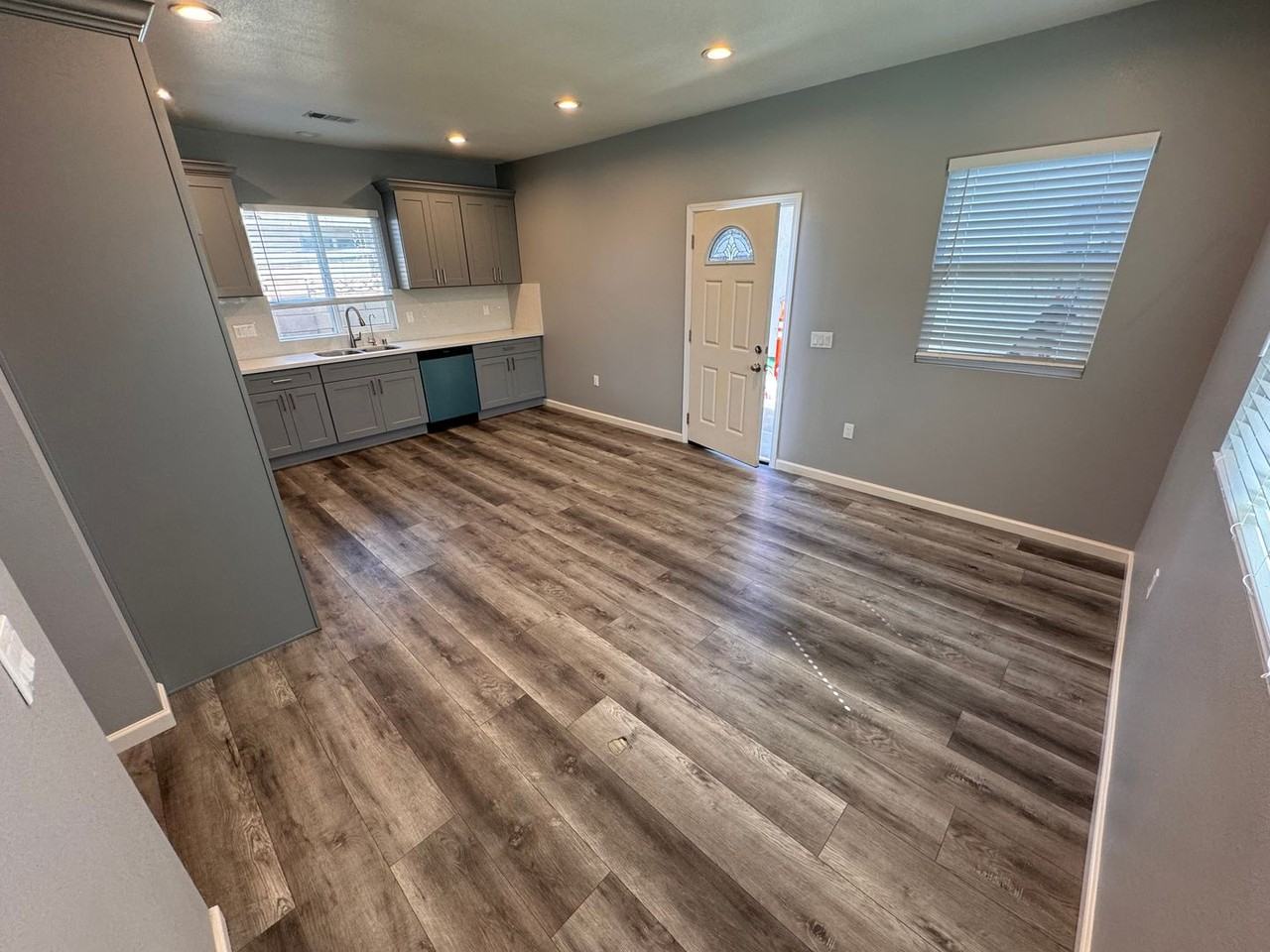 11245 Fulmer Dr - Photo 5 of 13